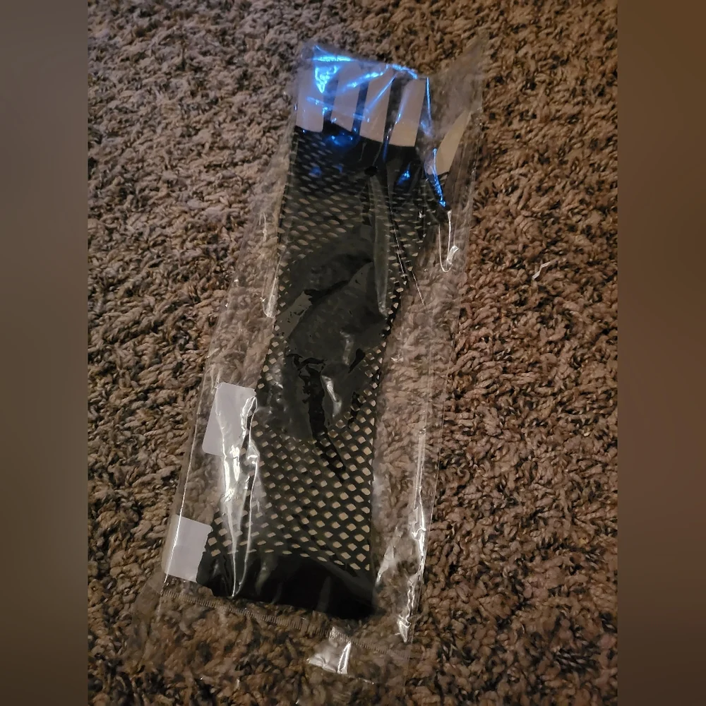 Dolls Kill x Widow Safe in My skin Fingerless Gloves (NWT)(OS)(DEADSTOCK)